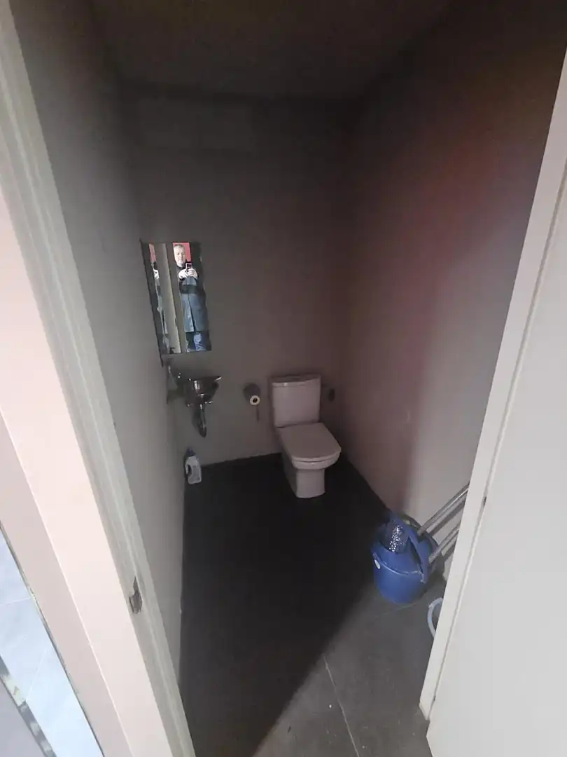 Baño de Local de alquiler en Castellón de la Plana / Castelló de la Plana con Aire acondicionado