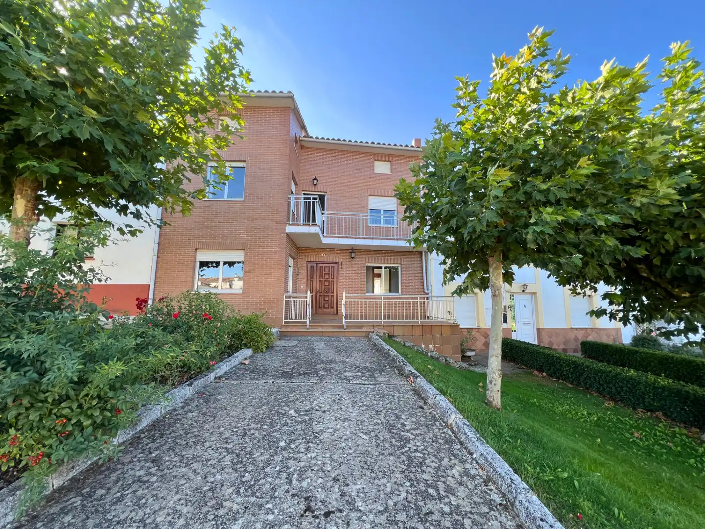 Villa mit Garten zum Verkauf in Calle Real