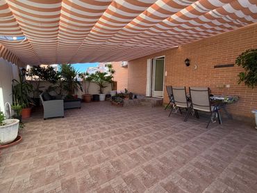 Piano terra in vendita a Elche ciudad