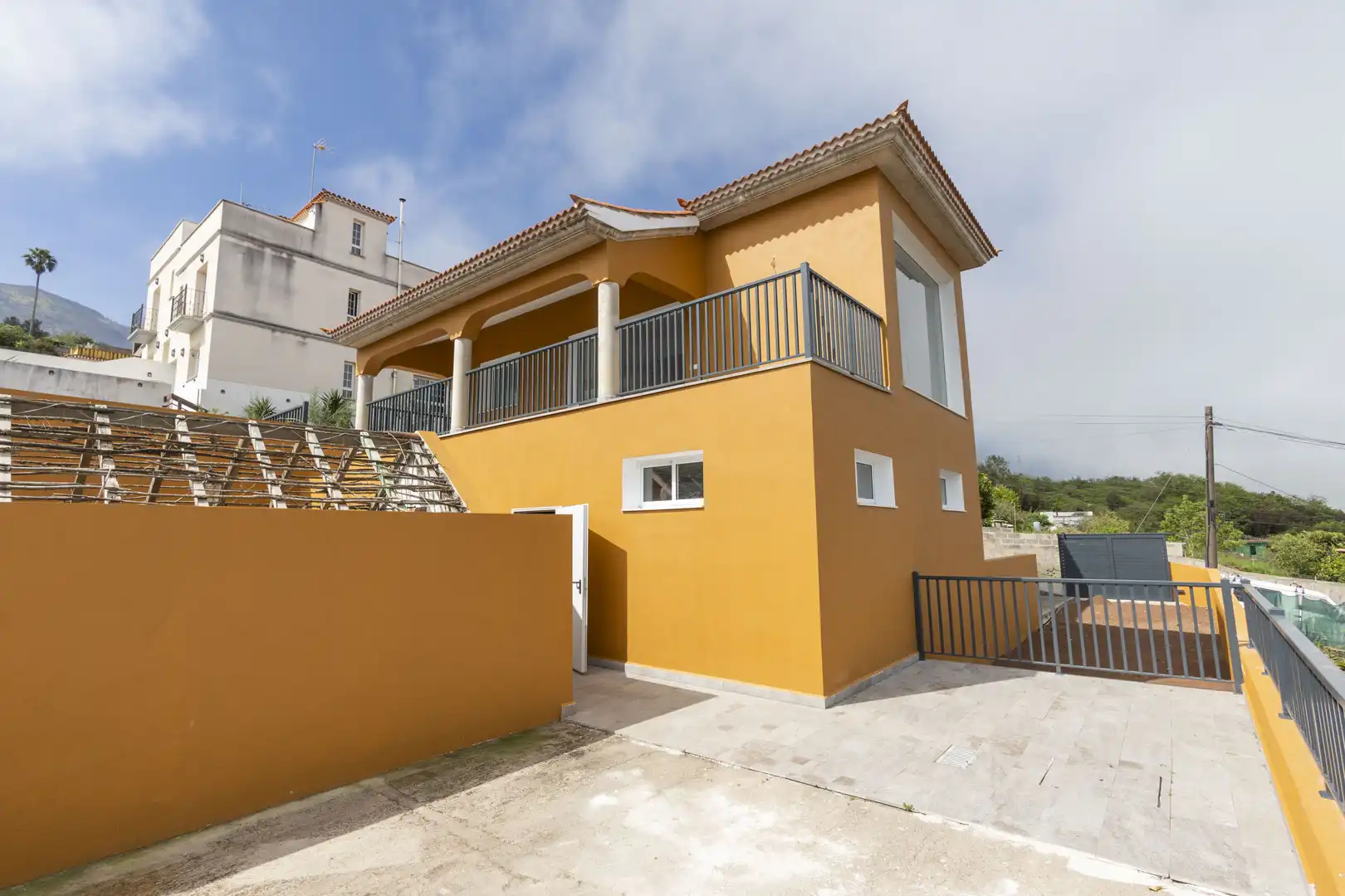 Vista exterior de Casa o chalet en venta en La Orotava con Jardín privado, Terraza y Trastero