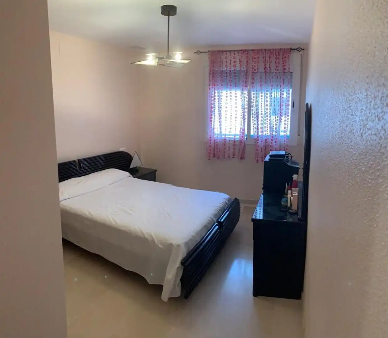 Schlafzimmer von Wohnung zum Verkauf in Garrucha mit Klimaanlage, Terrasse und Schwimmbad