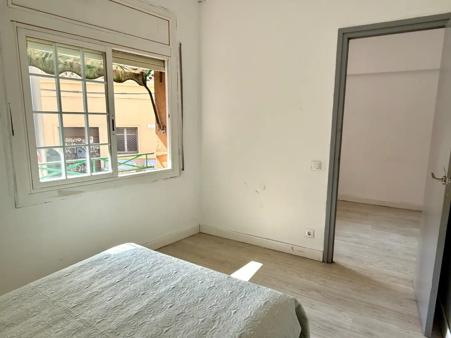 Schlafzimmer von Wohnung zum Verkauf in Barcelona mit Parkett und Alarm
