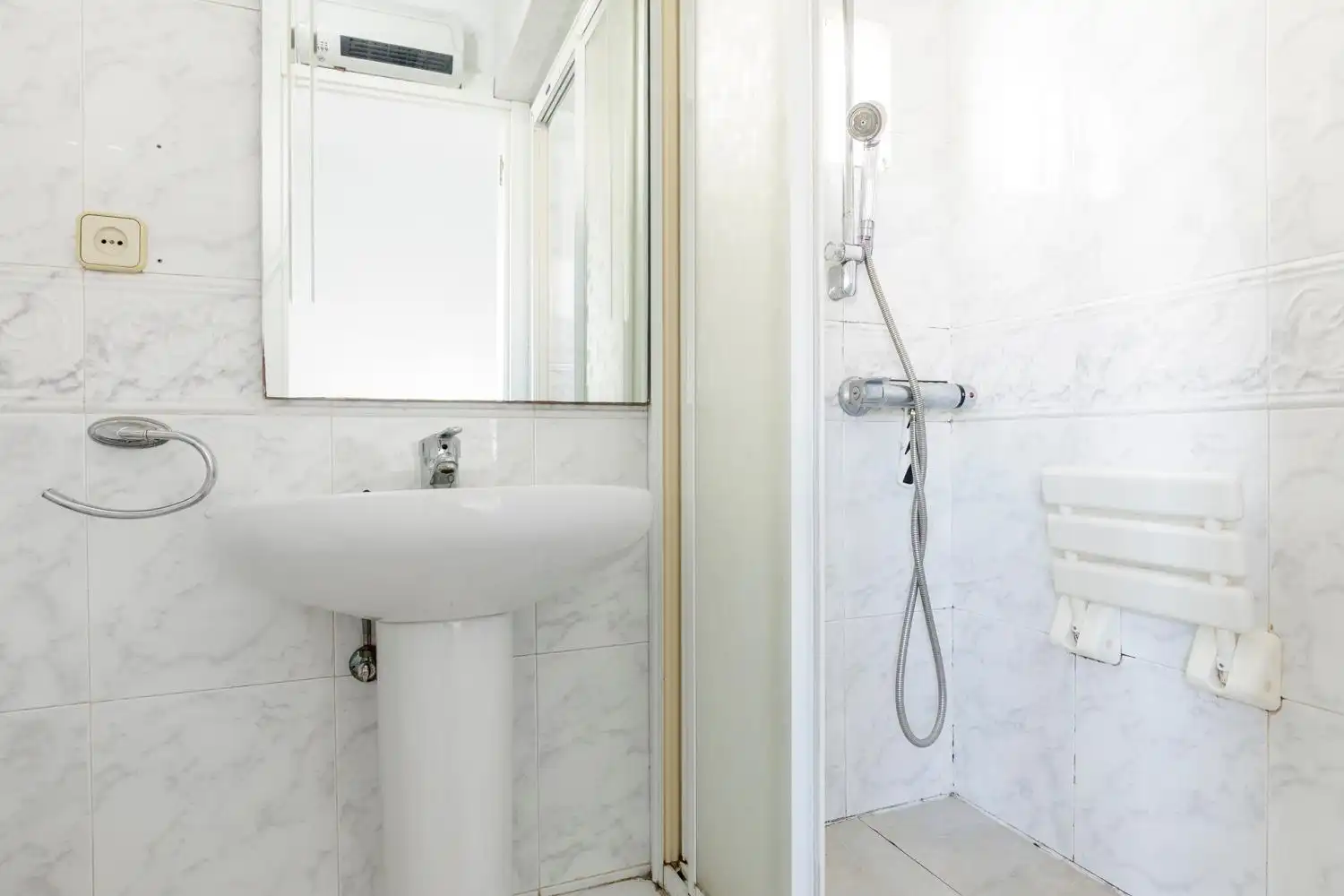 Baño de Piso en venta en Zaragoza con Calefacción