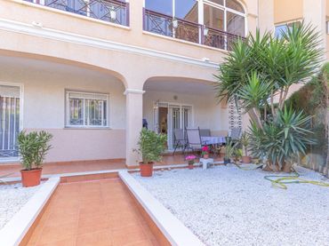 Bungalow avec piscine à vendre à Orihuela Costa