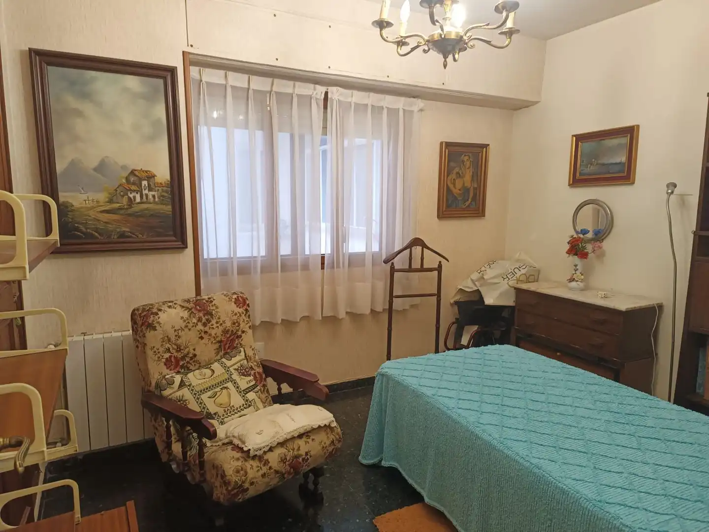 Habitación de Piso en venta en Valencia con Calefacción