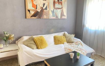 Living room of Flat for sale in Requena  with Storage room and Balcony