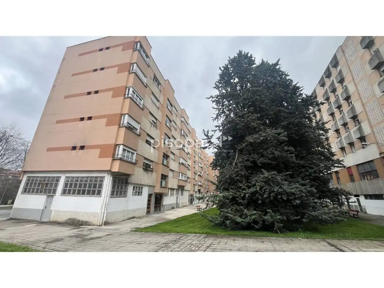 Exterior view of Flat for sale in  Pamplona / Iruña  with Heating, Parquet flooring and Alarm