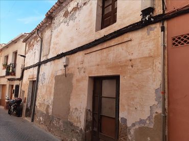 Casa amb balcó en venda a Corbera de Llobregat