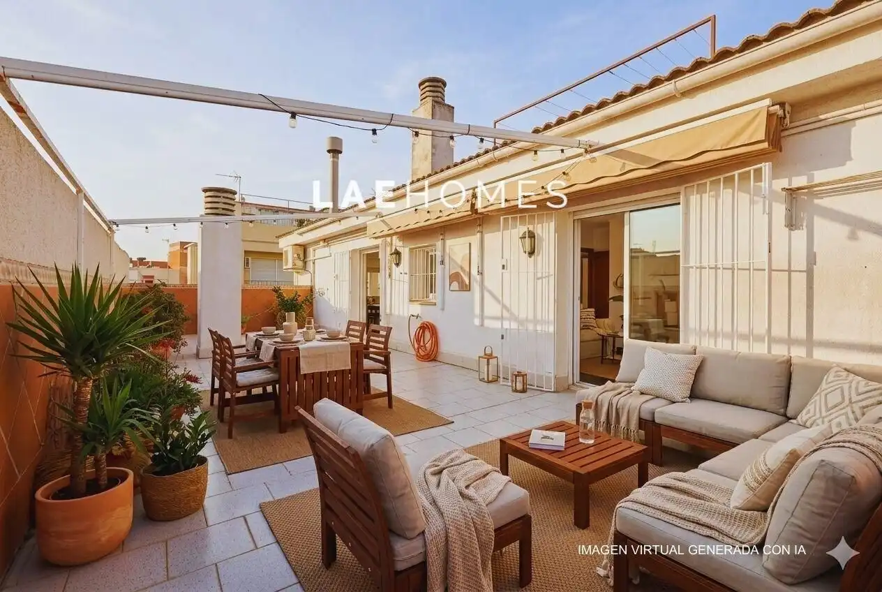 Terraza de Ático en venta en Vilanova i la Geltrú con Calefacción, Terraza y Balcón
