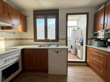 Piso con balcón en venta en Calle Calle José Gómez Martiñán