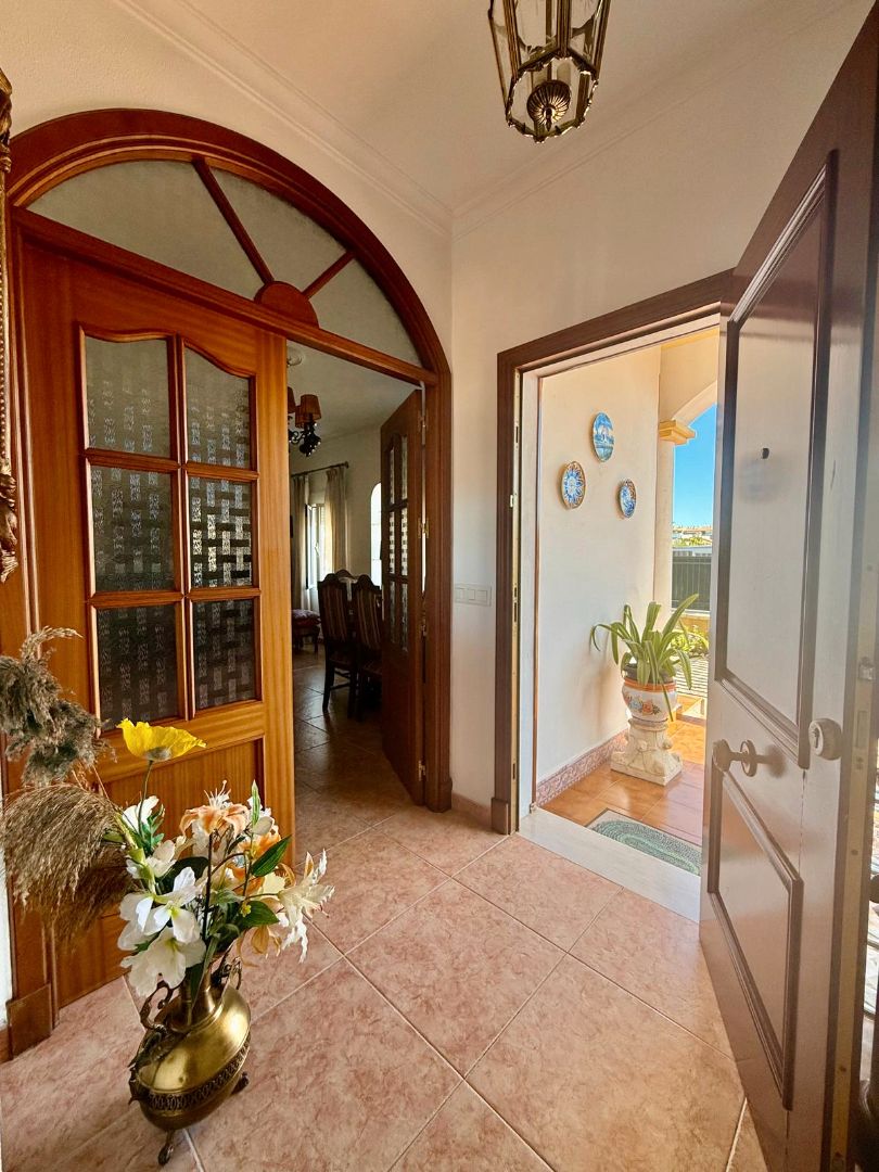 Houses for sale in El Puerto de Santa María  with Air Conditioner, Private garden and Storage room