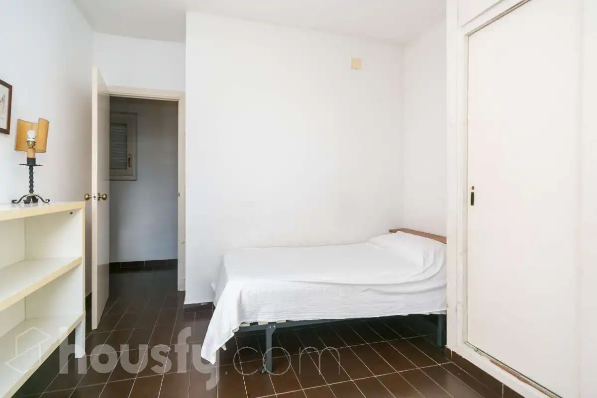Dormitori de Casa o xalet en venda en Tarragona amb Calefacció, Jardí privat i Parquet