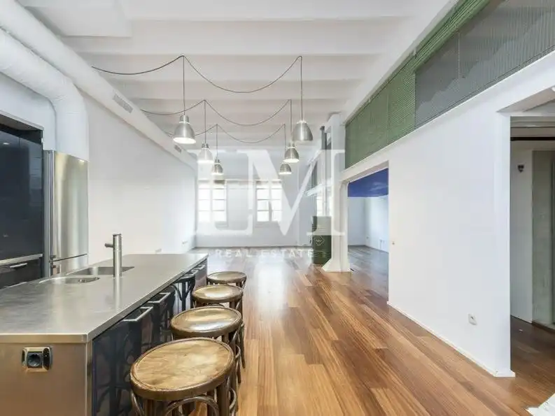 Maisonette zur Miete in Barcelona mit Klimaanlage und Heizung