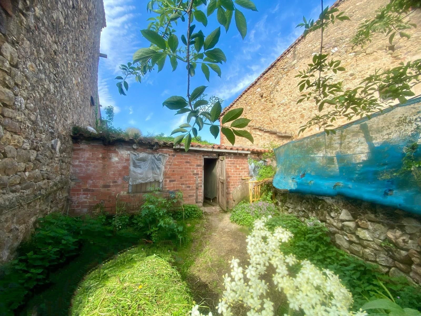 Garden of House or chalet for sale in San Felices de Buelna  with Private garden, Terrace and Storage room