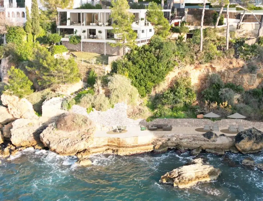Vista exterior de Casa o xalet en venda en Alcúdia amb Jardí privat, Terrassa i Piscina