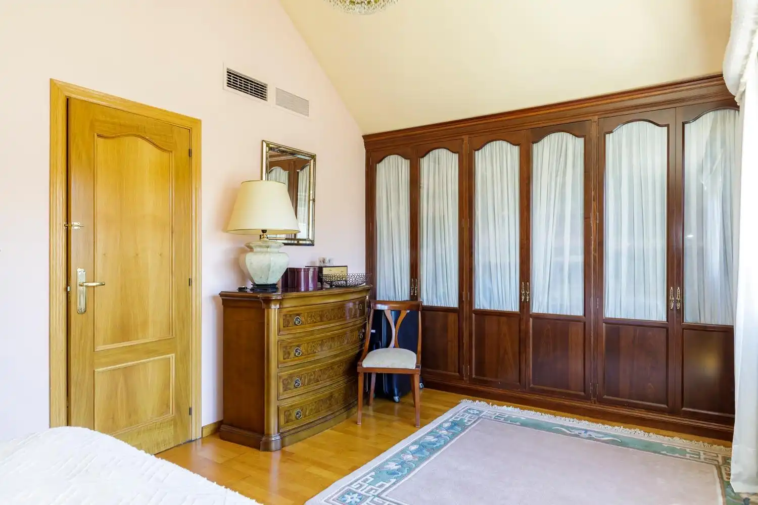 Bedroom of Detached homes for sale in Zaragoza  with Heating, Private garden and Terrace