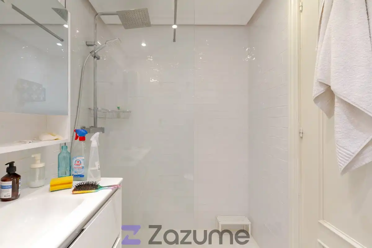 Baño de Piso de alquiler en Alcobendas con Aire acondicionado, Calefacción y Parquet