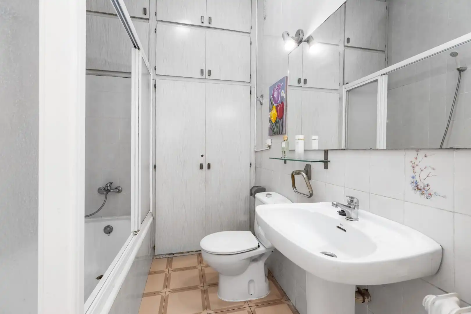 Bany de Casa o xalet en venda en Montcada i Reixac amb Aire condicionat, Calefacció i Jardí privat