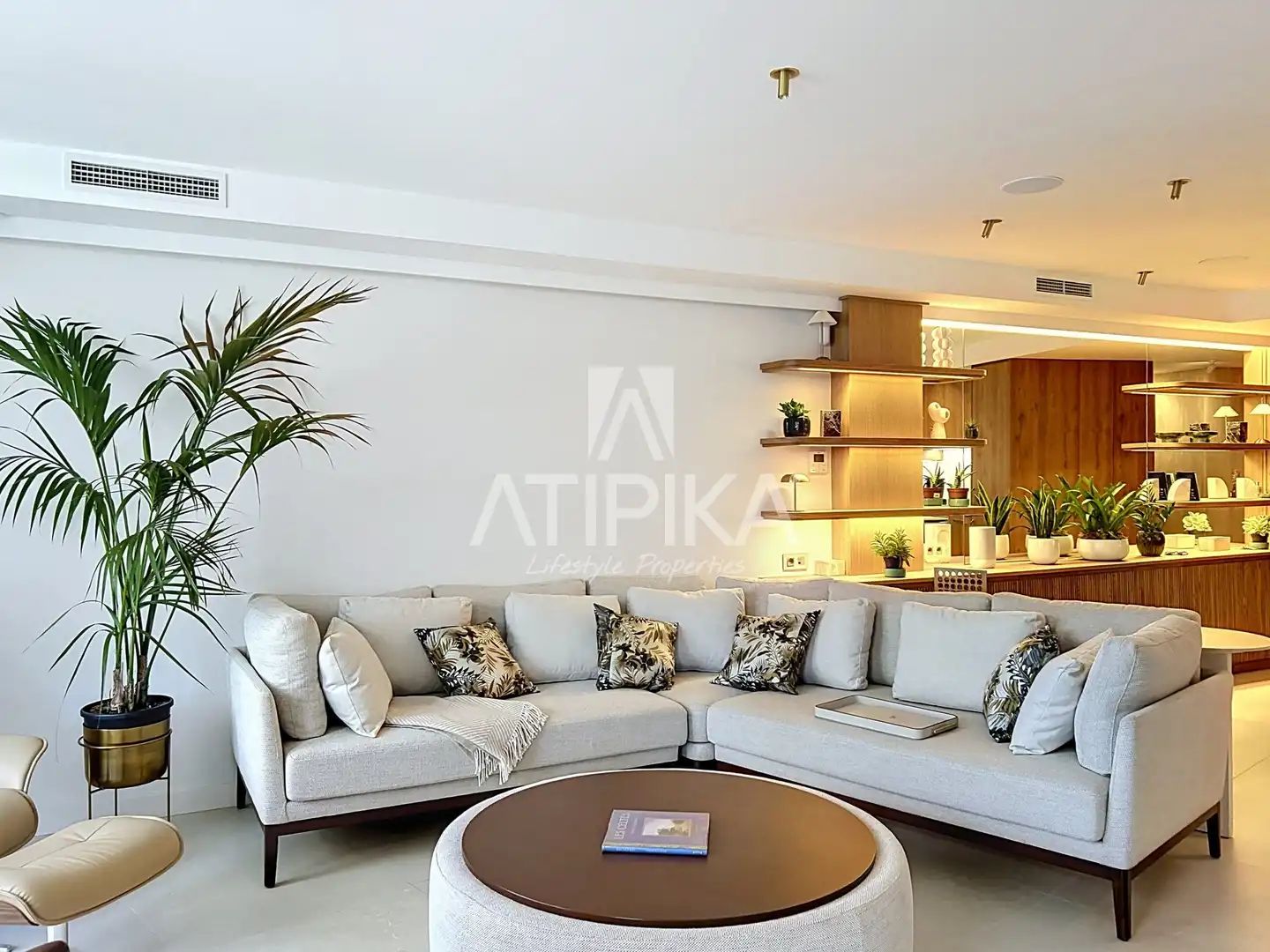 Living room of Flat for rent in Barcelona  with Air Conditioner, Terrace and Furnished