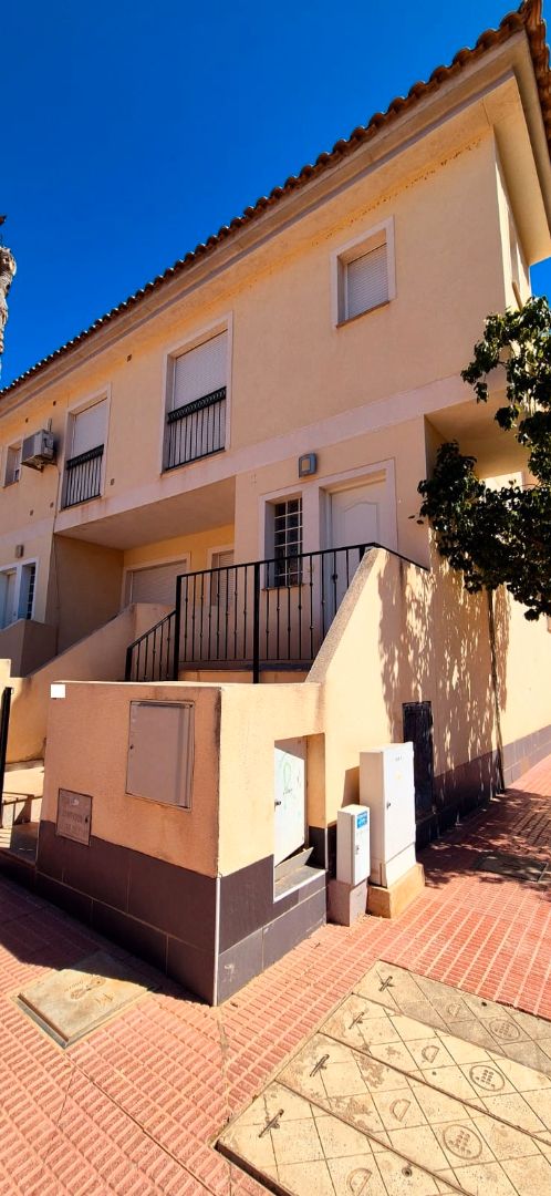 Casa adosada en venda a Centro