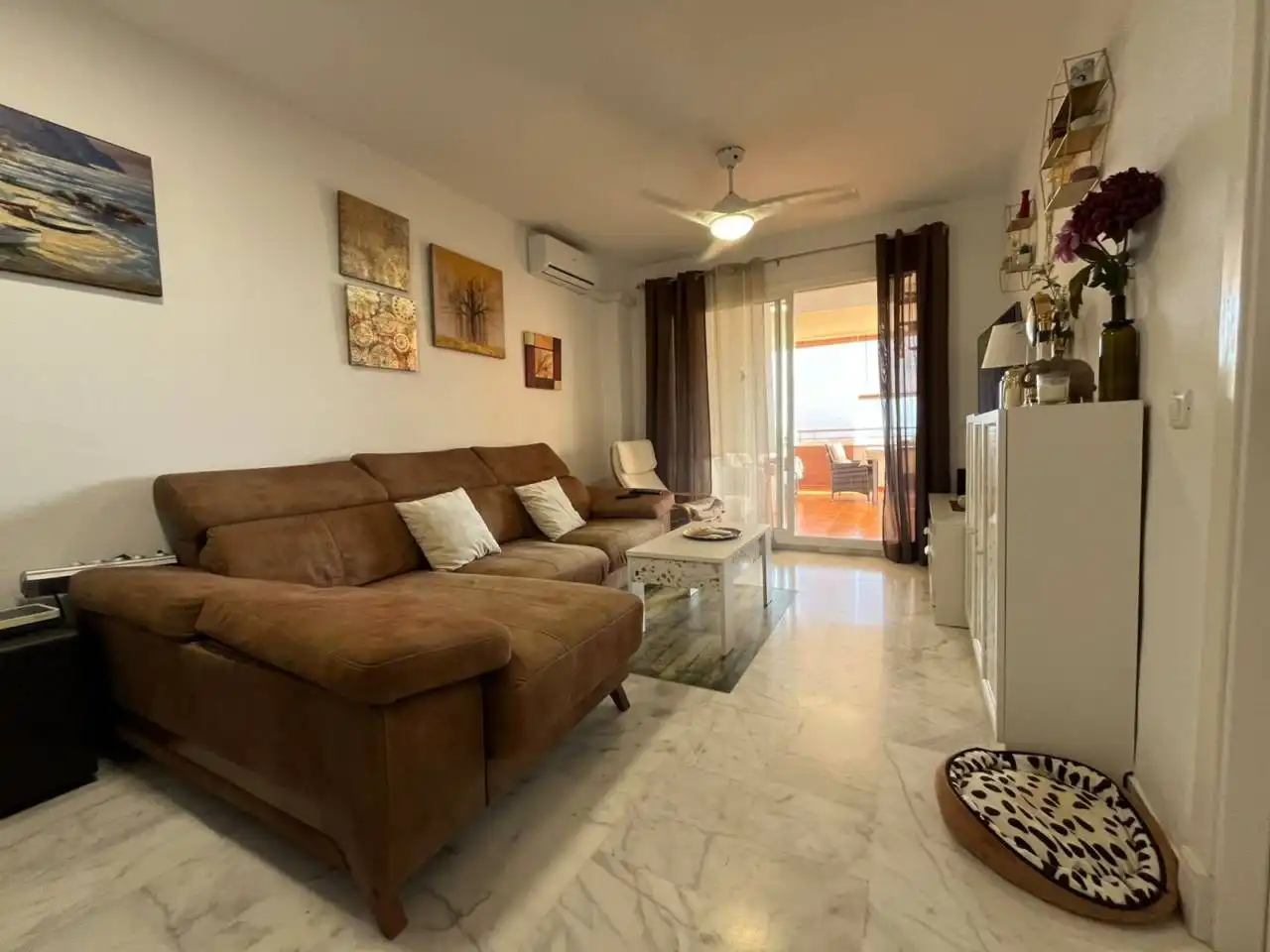 Sala de estar de Ático en venta en Casares con Aire acondicionado, Calefacción y Terraza