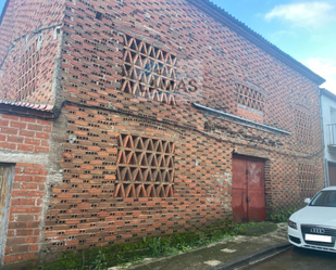 Vista exterior de Local en venda en Talayuela