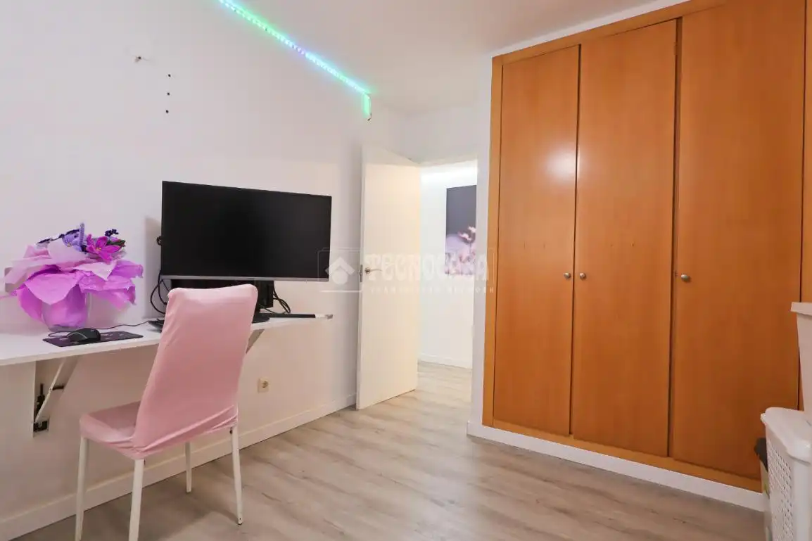Schlafzimmer von Wohnung zum Verkauf in Sagunto / Sagunt mit Klimaanlage, Parkett und Möbliert
