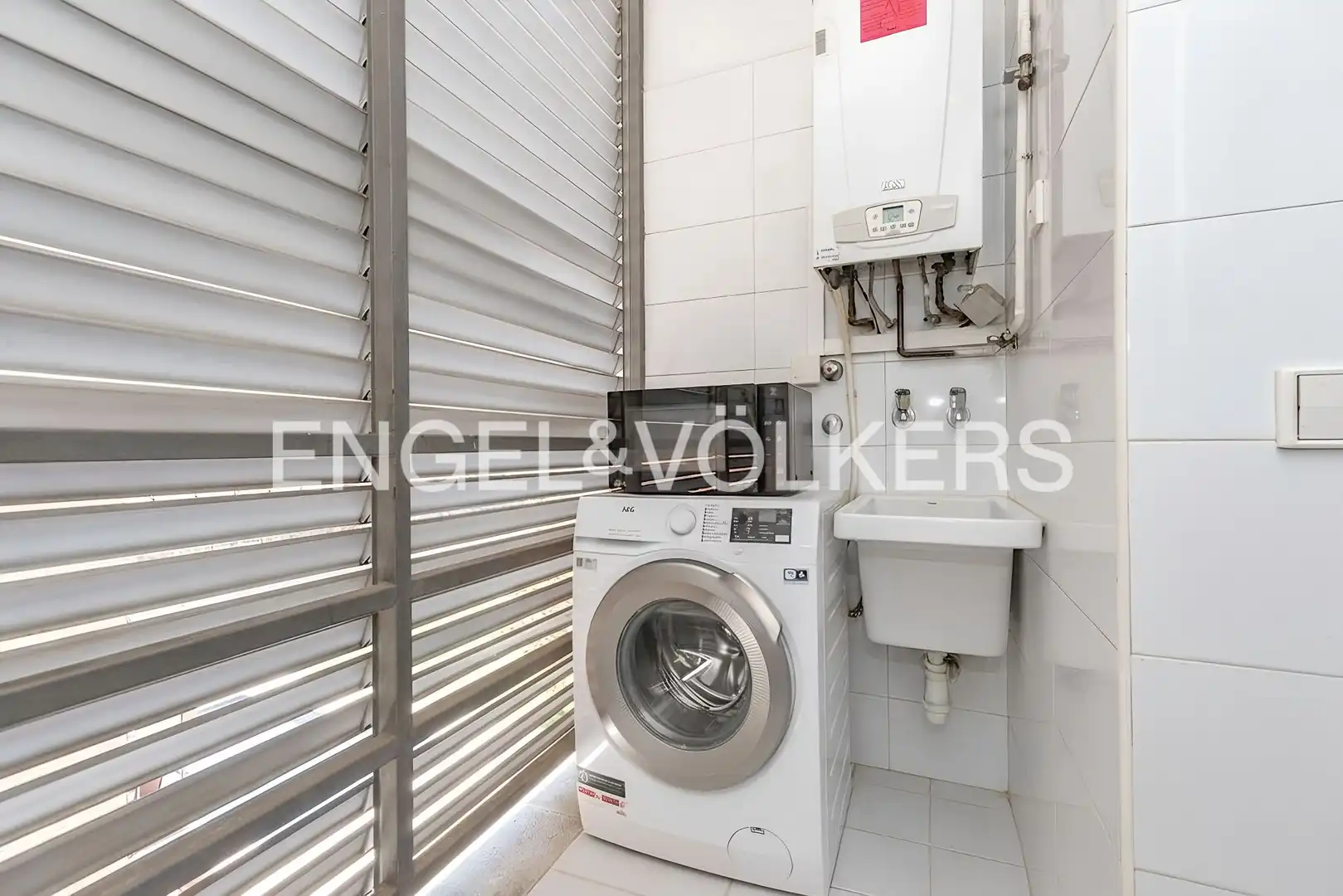 Balcony of Attic for sale in Sant Cugat del Vallès  with Heating, Parquet flooring and Swimming Pool