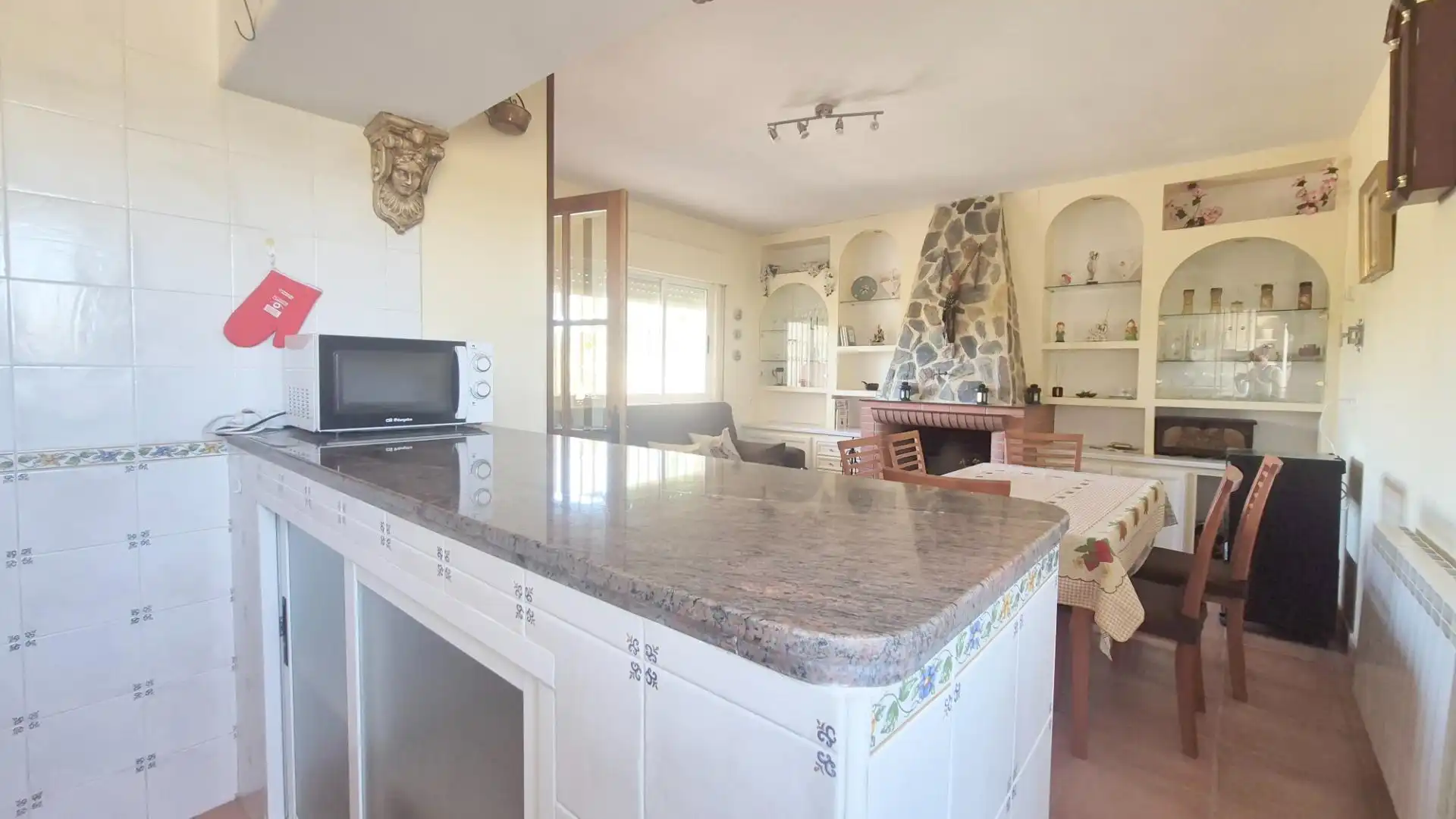 Kitchen of Houses for sale in Calvarrasa de Abajo  with Heating, Storage room and Furnished