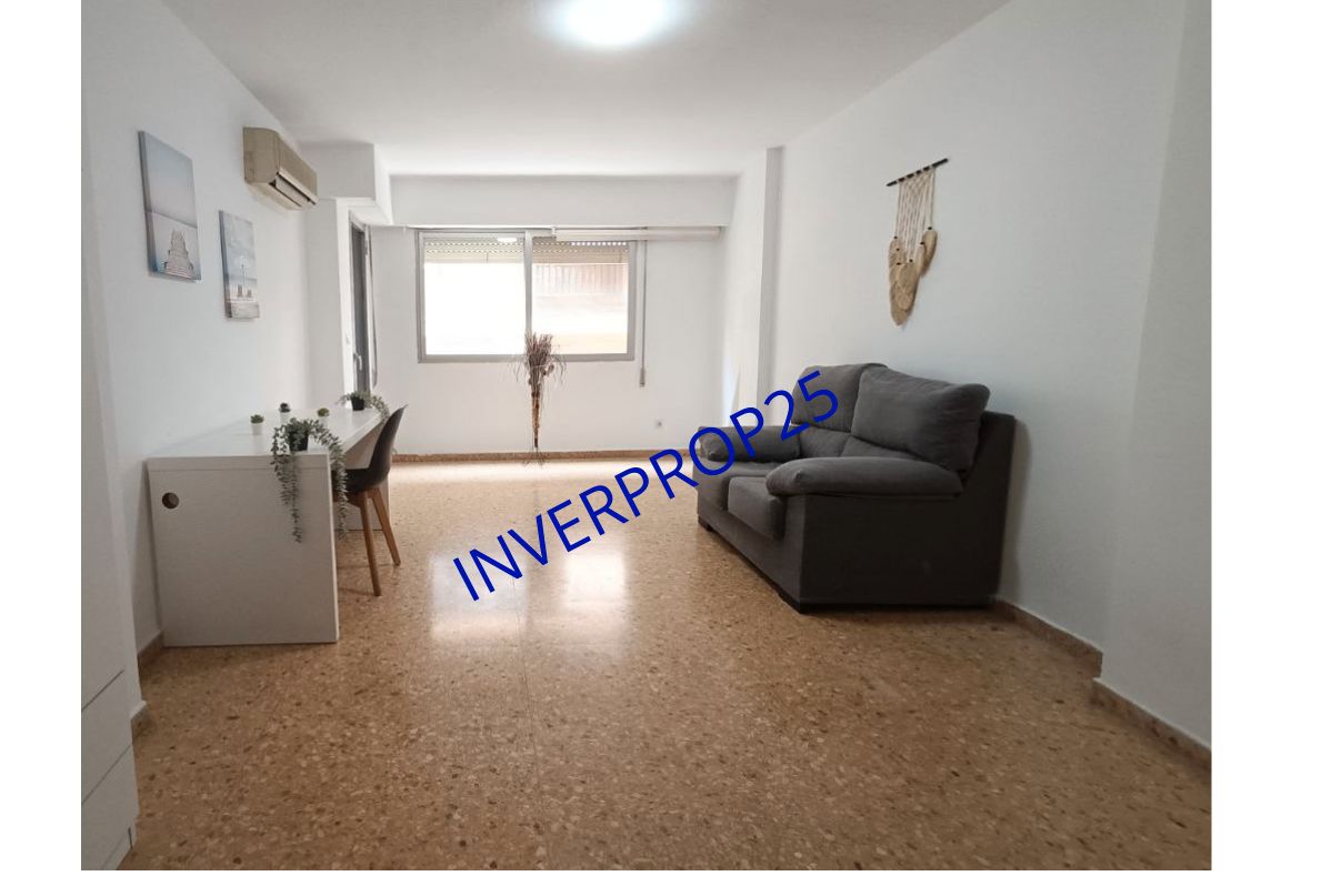 Sala d'estar de Pis en venda en  Valencia Capital amb Terrassa, Moblat i Rentadora