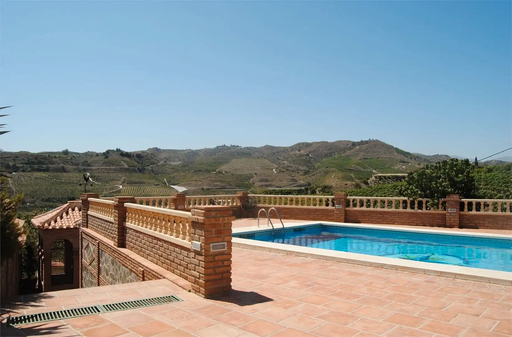 Piscina de Casa o chalet en venta en Vélez-Málaga con Aire acondicionado, Jardín privado y Terraza
