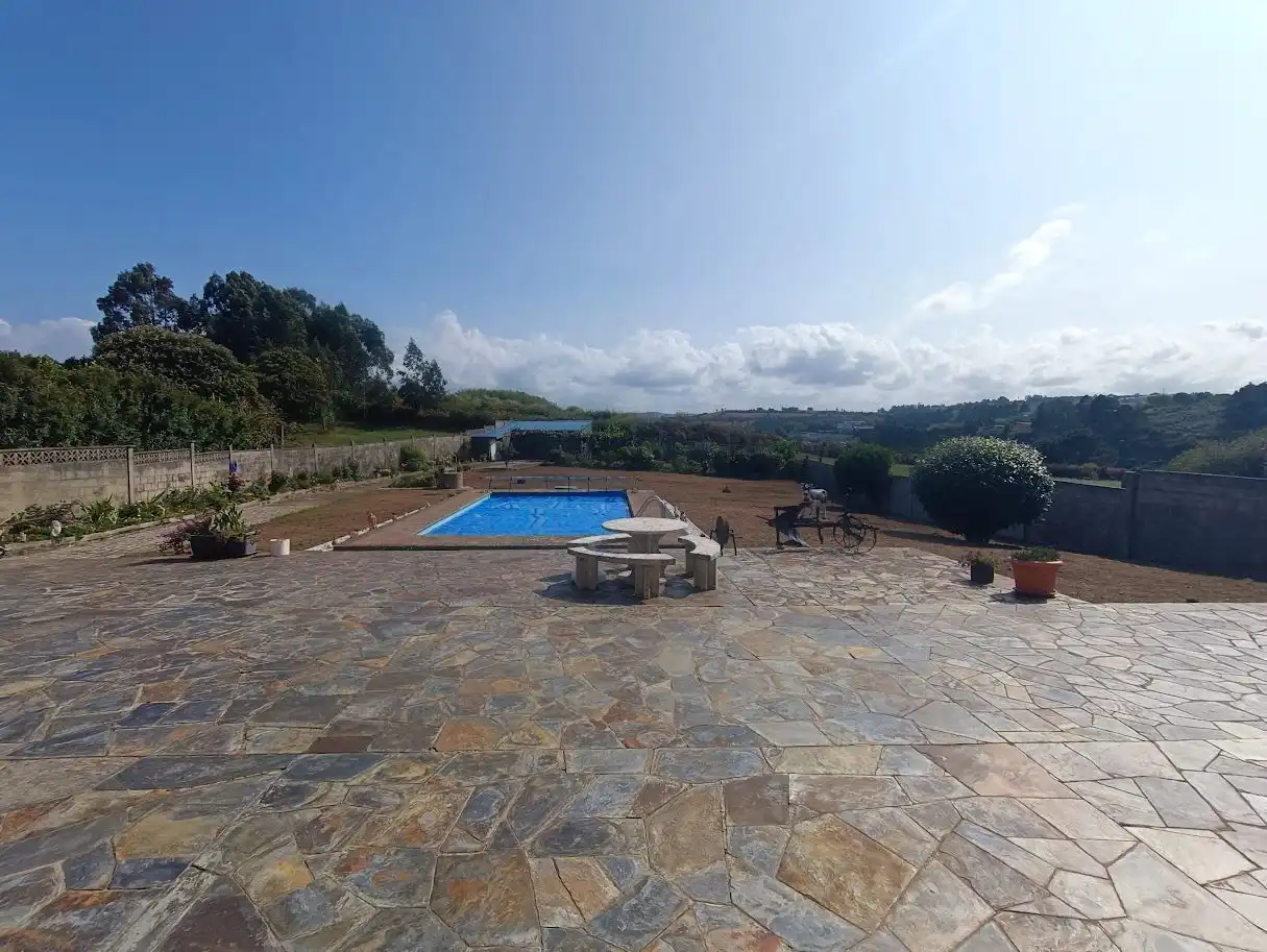 Piscina de Casa o chalet en venta en A Coruña Capital  con Calefacción, Jardín privado y Piscina