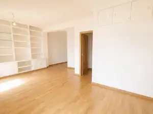 Flat with lift for sale in Barrio de Salamanca