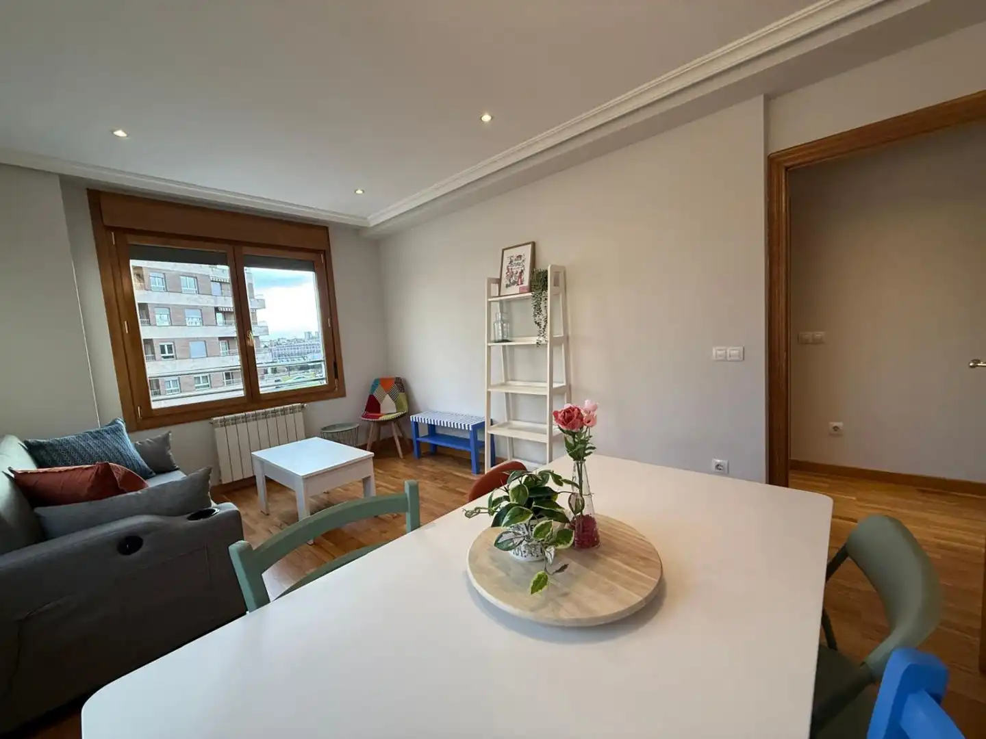 Wohnung zur Miete in Nava, 4, Montecerrao