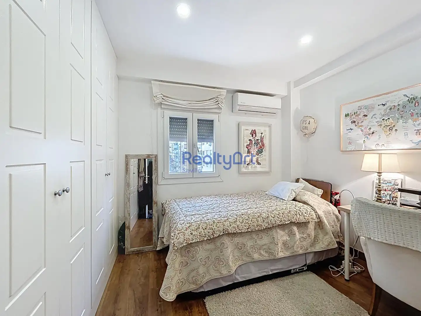 Flat for sale in Calle VIRGEN DE LUJAN, Los Remedios