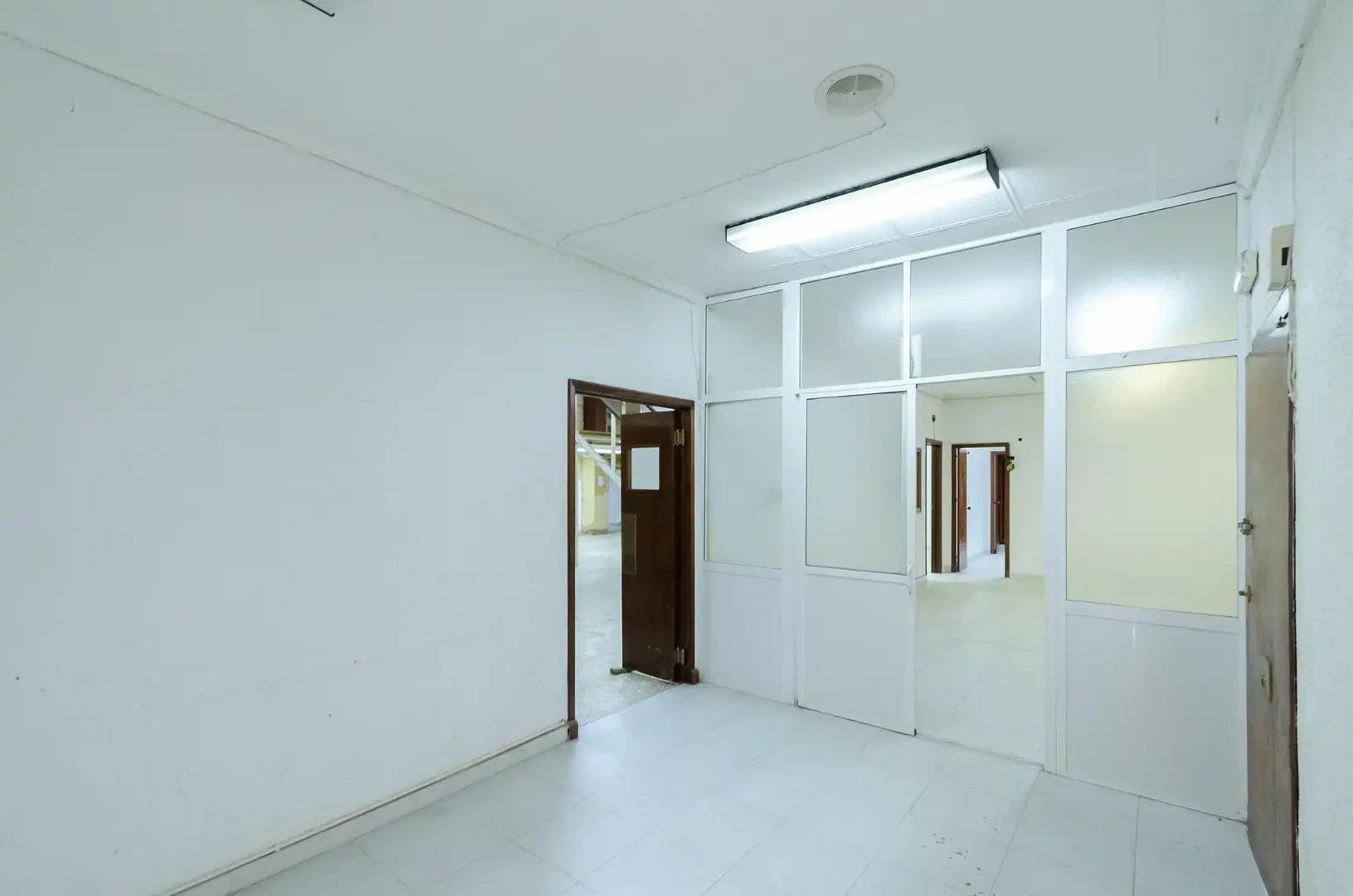 Gewerbefläche zum Verkauf in Plaza Poeta Pelayo 3, imagen 8