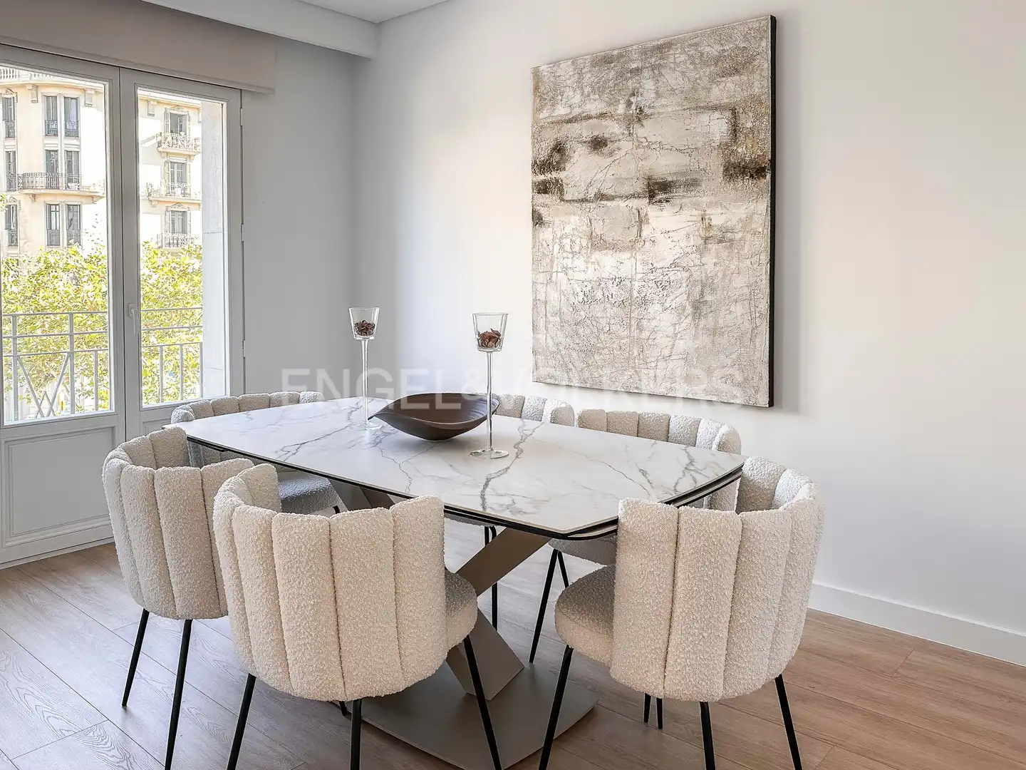 Comedor de Piso de alquiler en Barcelona con Aire acondicionado, Calefacción y Trastero