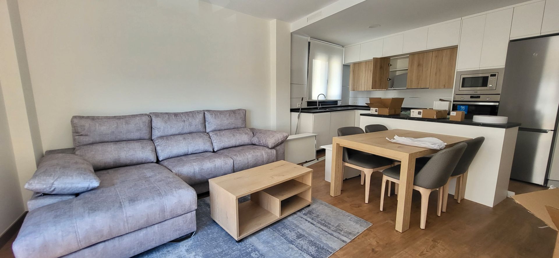 Living room of Flat for sale in Plasencia  with Air Conditioner, Heating and Parquet flooring