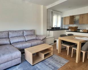 Living room of Flat for sale in Plasencia  with Air Conditioner, Heating and Parquet flooring
