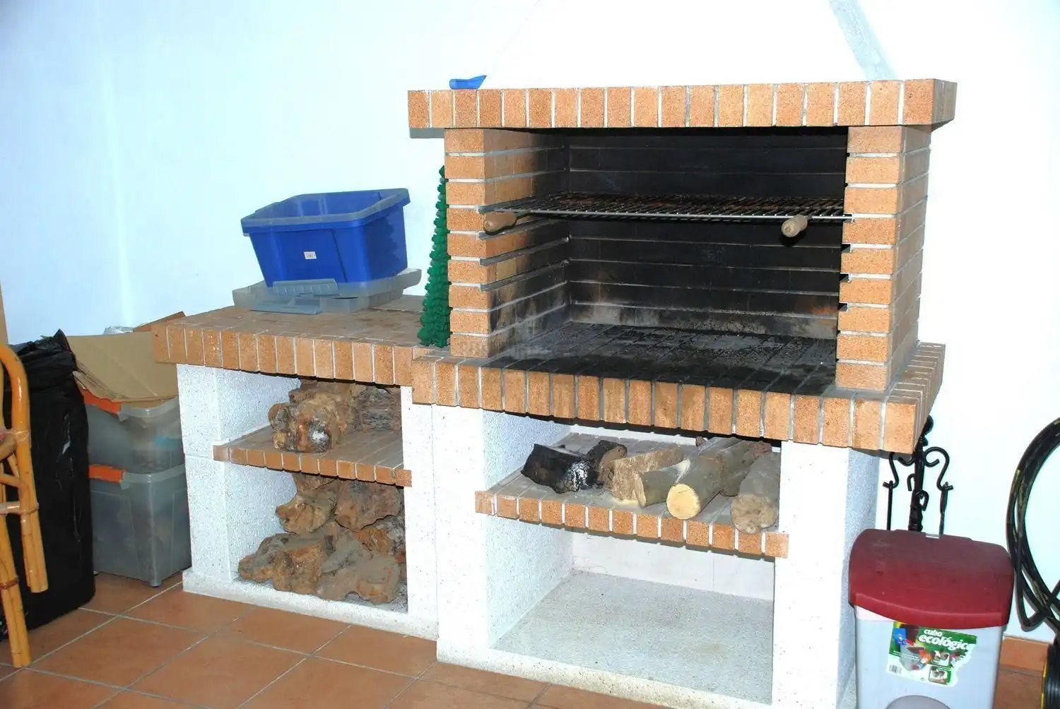Einfamilien-Reihenhaus zum Verkauf in Gandia mit Klimaanlage, Terrasse und Abstellraum