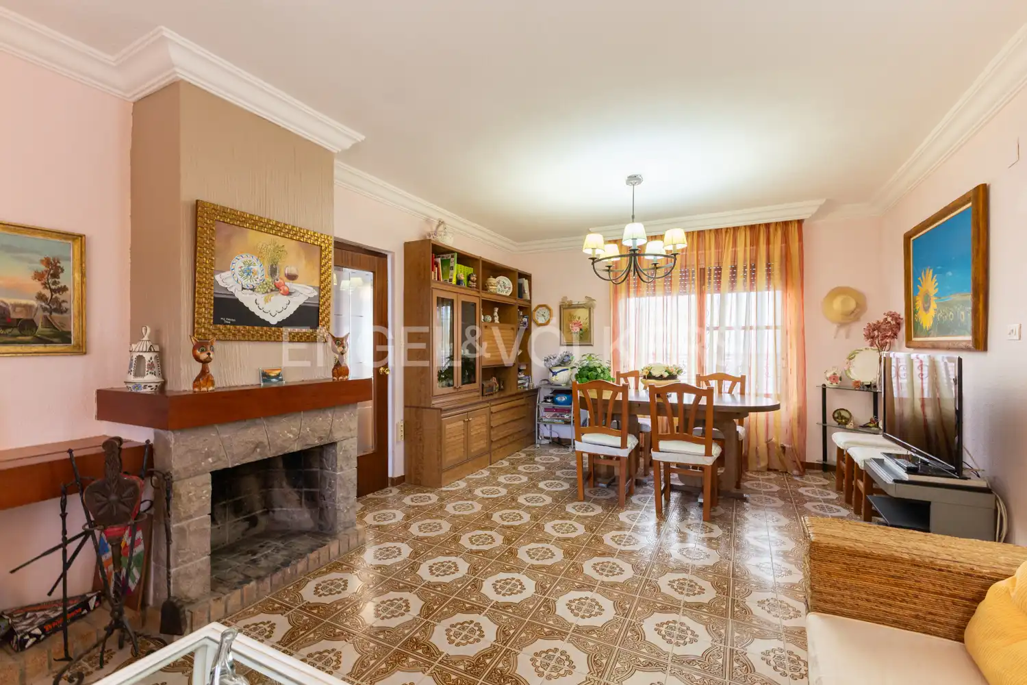 Sala d'estar de Casa o xalet en venda en Benicasim / Benicàssim amb Calefacció, Jardí privat i Terrassa