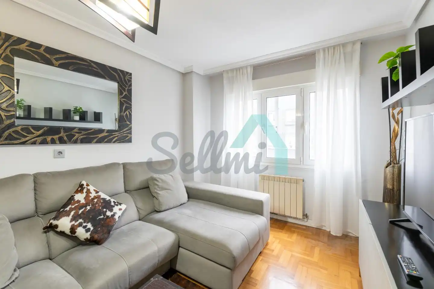 Flat for rent in Pablo Iglesias, Barrio del Centro