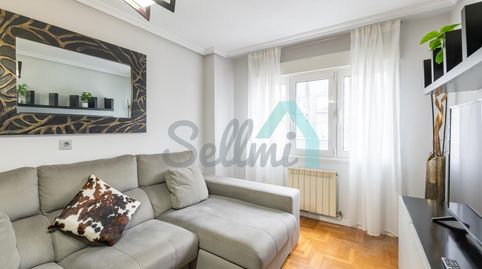 Photo 3 of Flat for rent in Pablo Iglesias, Barrio del Centro, Gijón