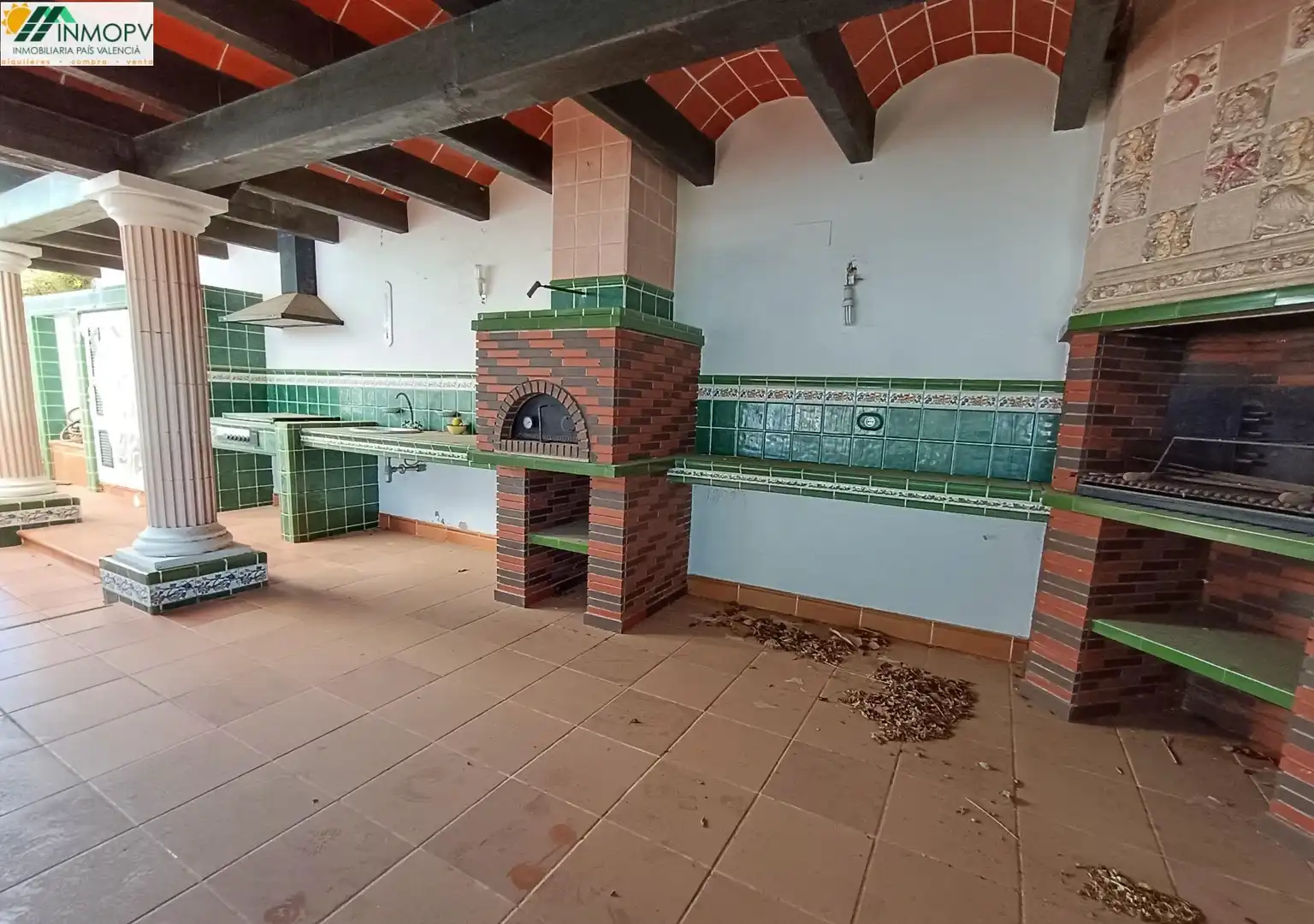 Cuina de Casa o xalet en venda en Vinaròs amb Jardí privat, Terrassa i Traster