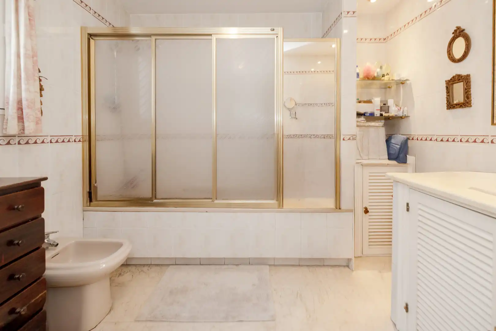 Badezimmer von Dachboden zum Verkauf in Málaga mit Klimaanlage, Heizung und Terrasse