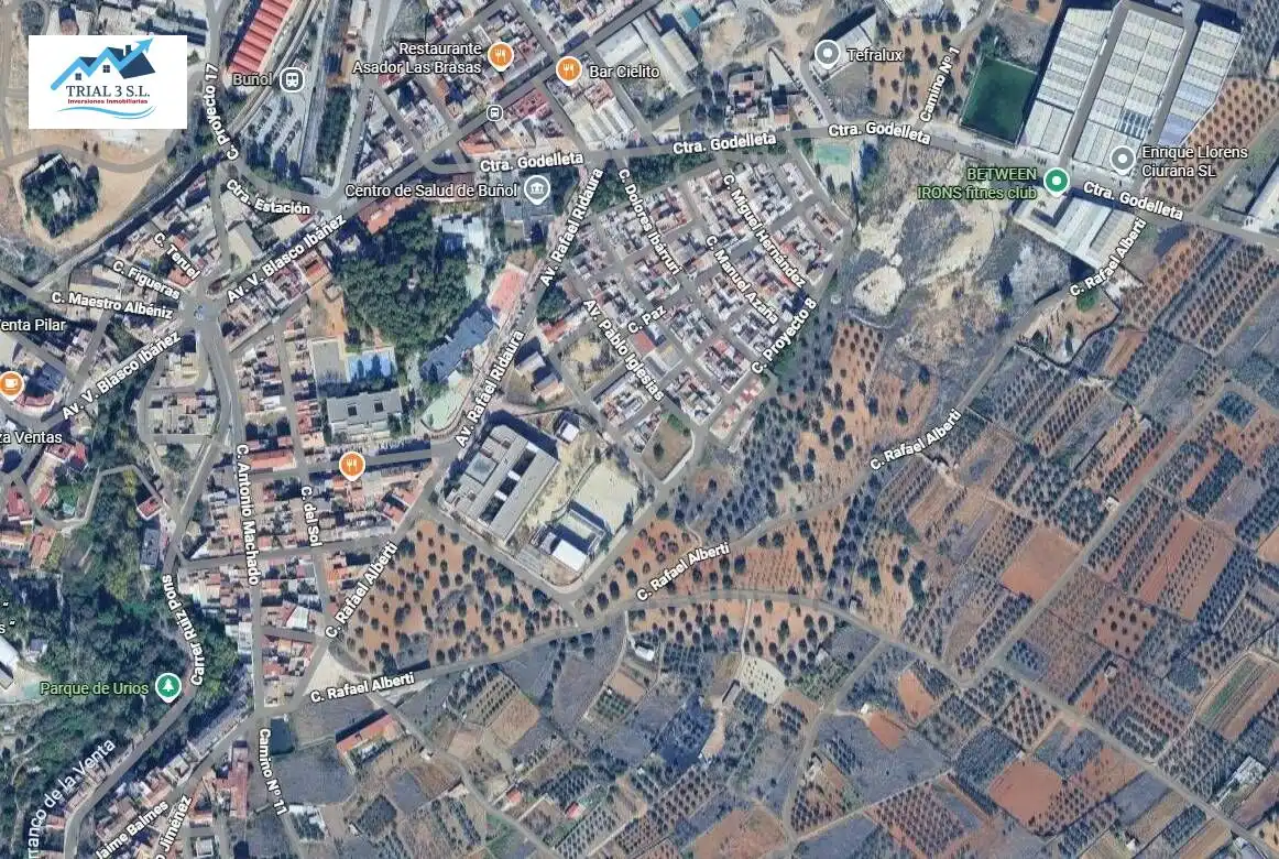 Vista exterior de Local en venta en Buñol