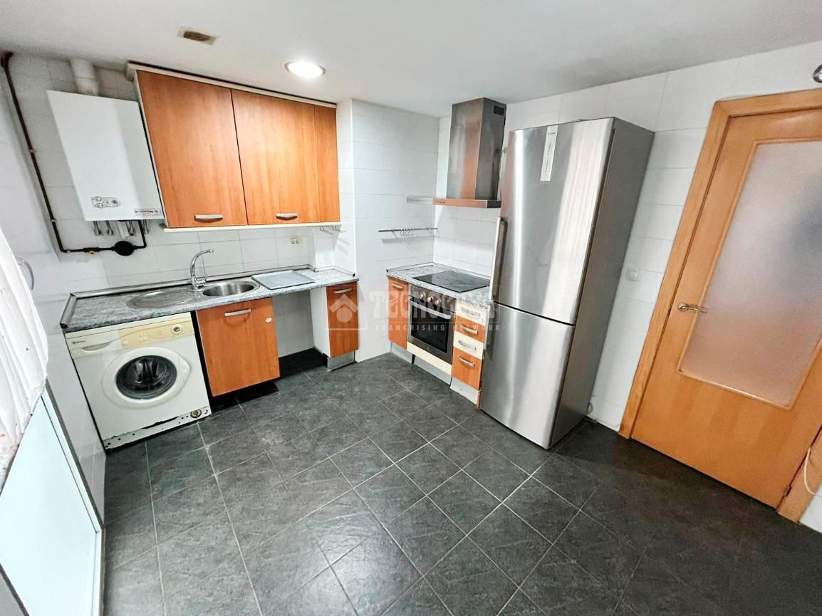 Cocina de Piso en venta en La Muela con Trastero