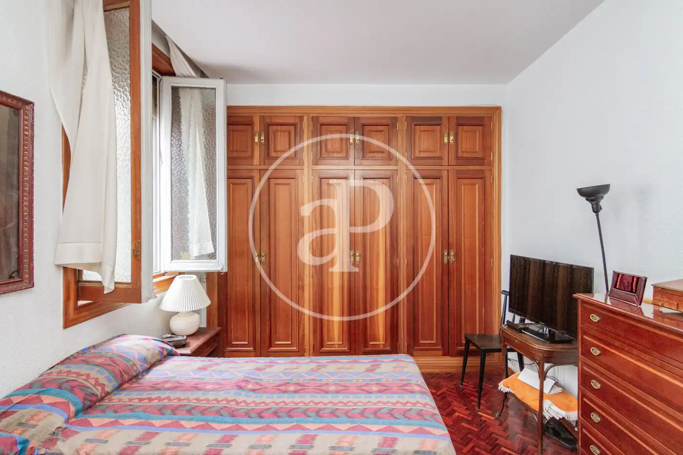 Bedroom of Flat for sale in Madrid  with Heating, Storage room and Balcony