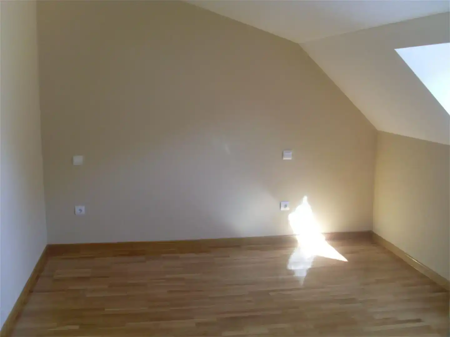 Habitación de Dúplex en venta en Ponferrada con Aire acondicionado y Balcón