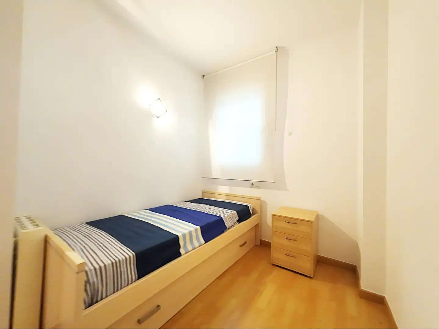 Habitación de Apartamento en venta en Roses con Calefacción, Terraza y Piscina comunitaria